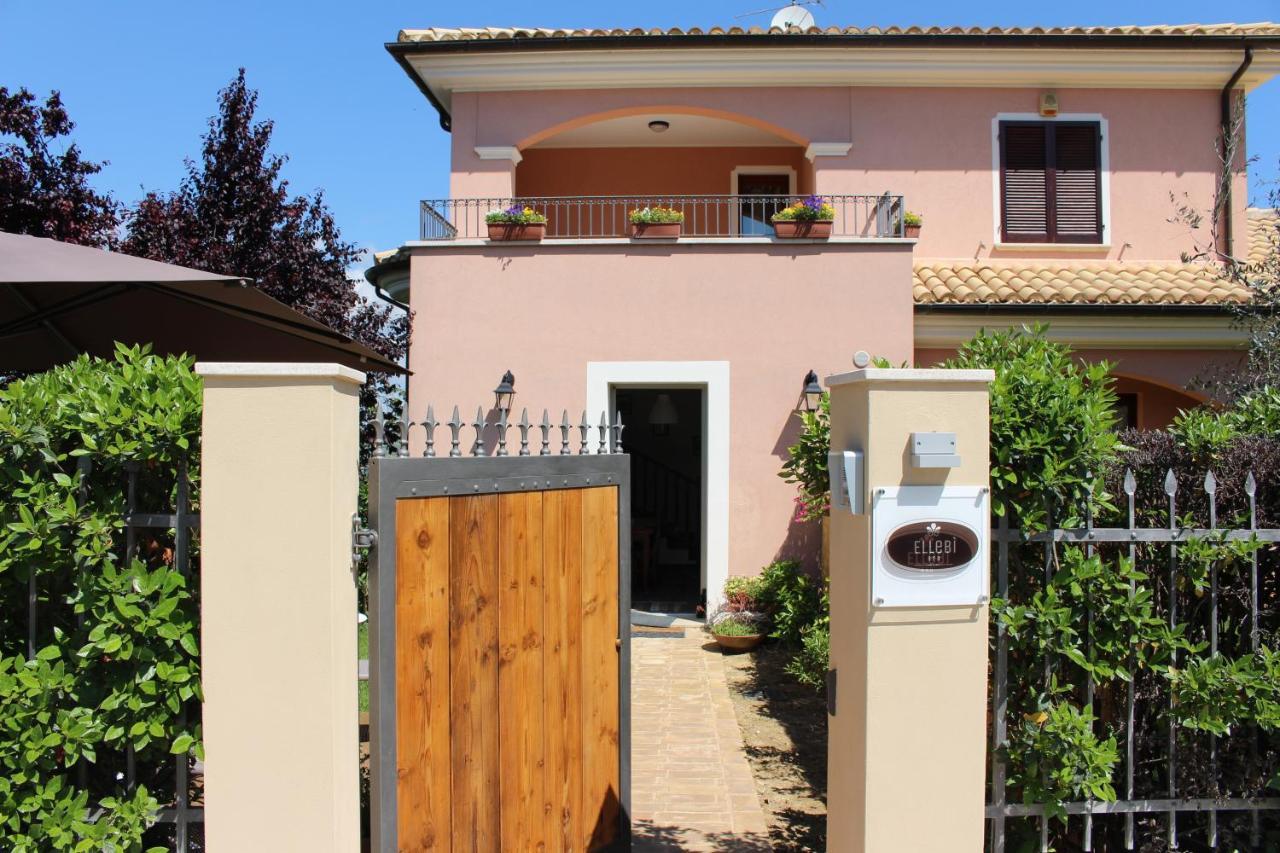 Ellebi B&B Montone  Exteriör bild